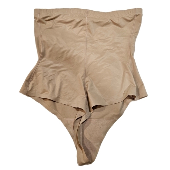 NWOT Assets Spanx Flawless Finish High-Waist Shaping Thong Nude Size Large - Picture 3 of 5